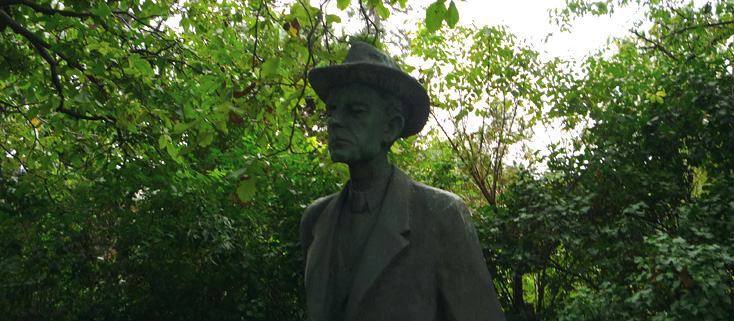 statue de Béla Bartók par Imre Varga (1977), photo Bertrand Bolognesi (2011)
