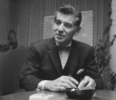 Leonard Bernstein en 1959, trois ans après la création de Candide à Broadway