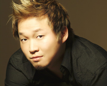 David DQ Lee, contre-ténor canadien d'origine coréenne, chante Vivaldi