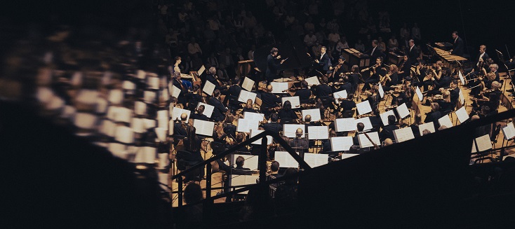 Esa-Pekka Salonen joue Messiaen à la tête de l’Orchestre de Paris