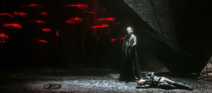 Otello (Verdi) vu par Stefano Poda à Budapest, festival Shakespeare400+