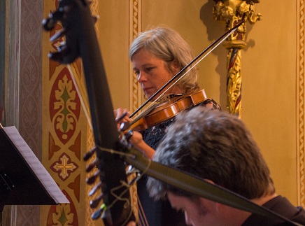 La violoniste Veronika Skuplik et le théorbiste Andras Arend à Innsbruck, 2017