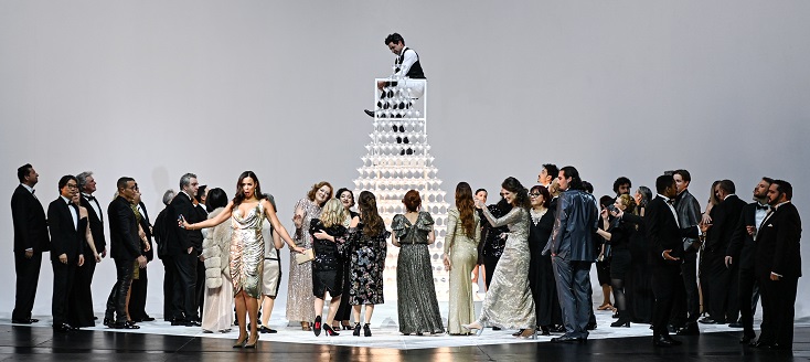 La traviata, opéra de Giuseppe Verdi, à l'Opéra national de Paris (Bastille)