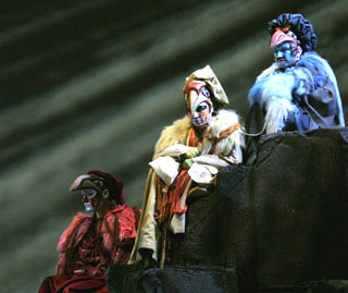 les trois ministres chinois de Turandot, opéra de Puccini, Palais Nikaia de Nice