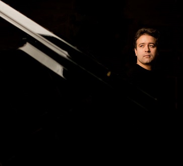 Au Théâtre des Champs-Élysées, récital russe du pianiste Alexeï Volodin