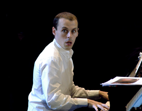le jeune pianiste Julien Quentin, très présent au Festival de Verbier (Suisse)