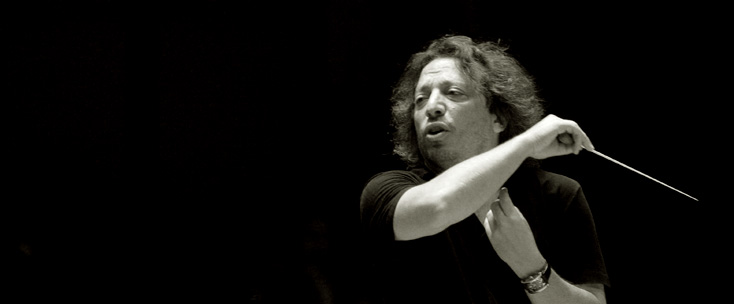 le chef d'orchestre israélien George Pehlivanian 