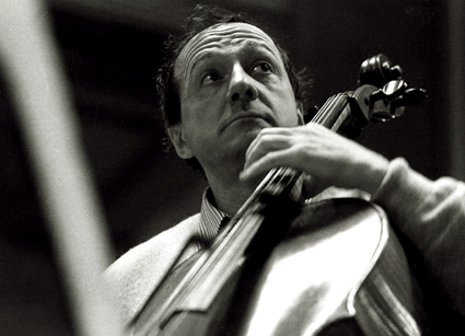 le violocelliste hongrois Miklós Perényi photographié par Andrea Felvégi