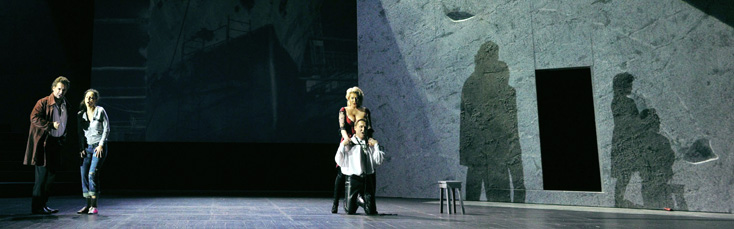 Rigoletto de Verdi à l'Opéra national de Montpellier, production Kœring