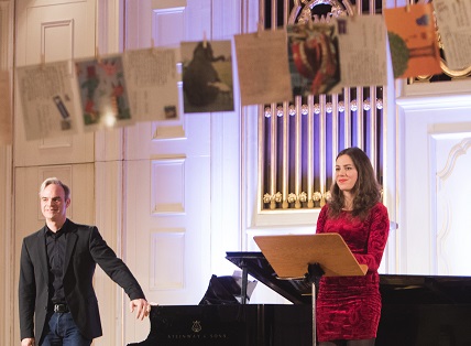 le soprano Deniz Uzun et le pianiste Tobias Truniger jouent Miroslav Srnka