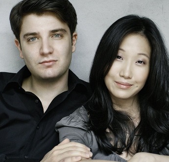 Les pianistes Alessio Bax et Lucille Chung jouent Debussy, Mozart et Schubert