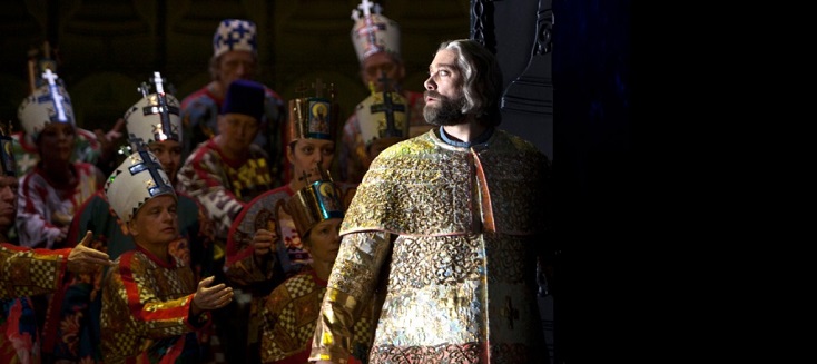 à la Deutsche Oper Berlin, Ain Anger est un superbe Boris Godounov