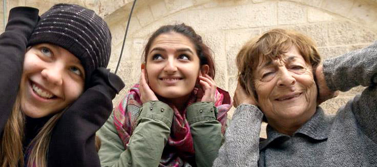 Survivante de Terezín, Greta rencontre la nouvelle "génération Brundibár"