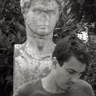 le jeune compositeur français Jérôme Combier