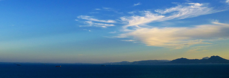 la baie de Tunis et les monts de l'Atlas : Octobre musical de Carthage !