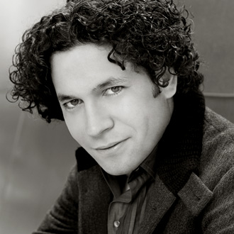 le jeune chef vénézuélien Gustavo Dudamel photographié par Richard Reinsdorf