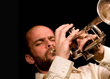 création française de Cornu Luminis d’Amir ElSaffar