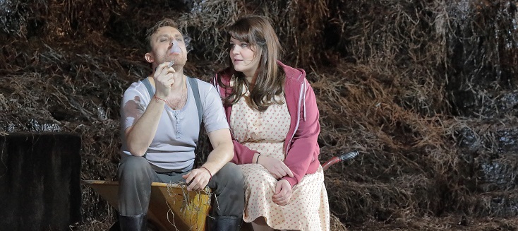 Pavol Breslik et Selene Zanetti dans "La fiancée vendue" de Smetana à Munich