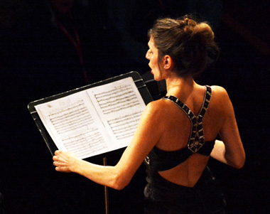 Delphine Galou est Judith dans le programme Juditha triomphans de La Chaise-Dieu