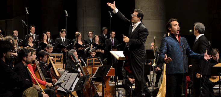 Leonardo García Alarcón digire la musqiue de Falvetti au Festival d'Ambronay