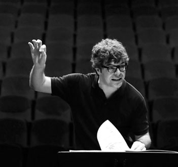 Pablo Heras-casado dirige l'Ensemble intercontemporain à Paris