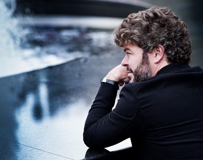 Pablo Heras-Casado dirige l'Orchestre de Paris : Debussy, Eötvös et Stravinsky
