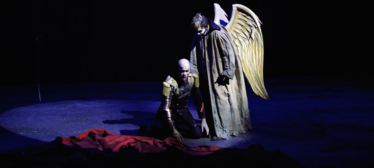 à l'Opéra de Dijon, Christian Backhaus est l'Empereur d'Atlantis (Ullmann)