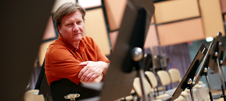 Marko Letonja joue la musique de Kaija Saariaho à la tête de l'OPS