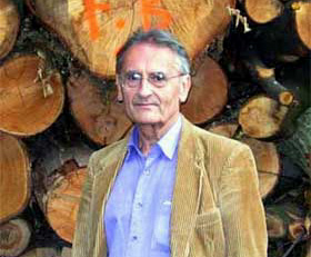 le compmositeur français François-Bernard Mâche