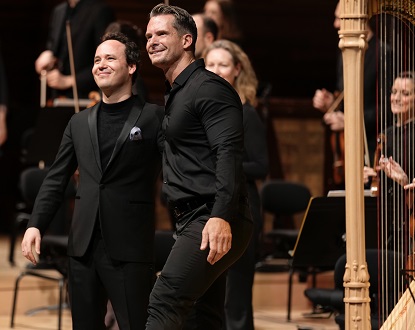 Le harpiste Xavier de Maistre et le chef Gergely Madaras célèbrent Péter Eötvös