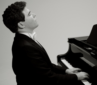 le jeune pianiste russe Denis Matsuev (Денис Мацуев), en récital à Paris