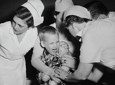 passé et présent d'une dictature sanitaire en France, en 2020 et 2021