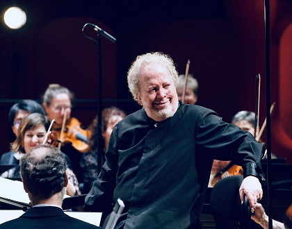 John Nelson et l'Orchestre Philharmonique de Strasbourg jouent Berlioz