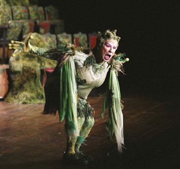 Jean-Paul Fouchécourt est Platée (Rameau) au Palais Garnier