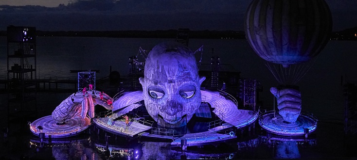 Étonnant "Rigoletto" (Verdi) au Bregenzer Festspiele 2019 !...