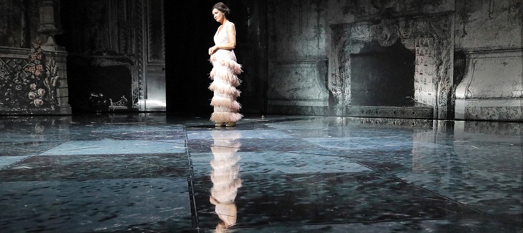 Barrie Kosky met en scène "Der Rosenkavalier" à Munich, en temps de confinement