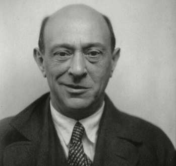 sourire féroce d'Arnold Schönberg : lunaire, Pierrot ?...