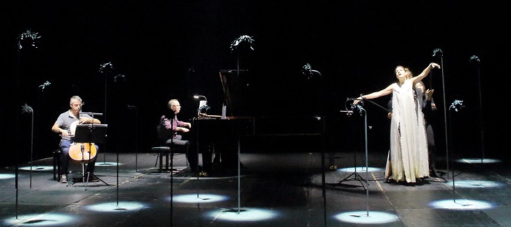 Marzia Marzo dans Vanitas (1981), nature morte signée Salvatore Sciarrino