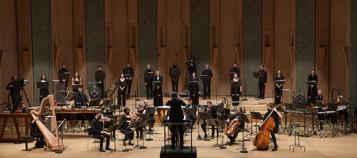 Léo Warynski dirige l'Ensemble intercontemporain et Les Métaboles à Paris
