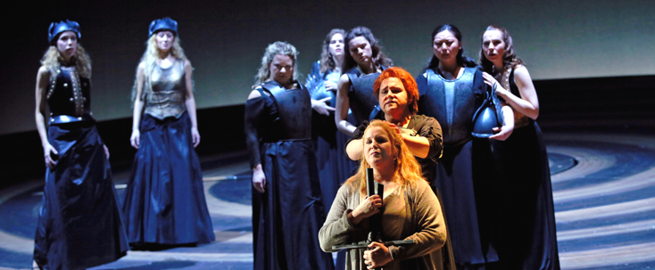 La Walkyrie (Wagner) mise en scène par Vera nemirova à l'Opéra de Francfort