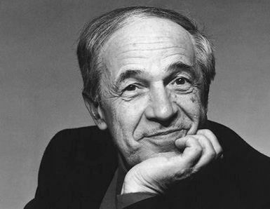 Pierre Boulez, compositeur, dirige la musique de Jolivet