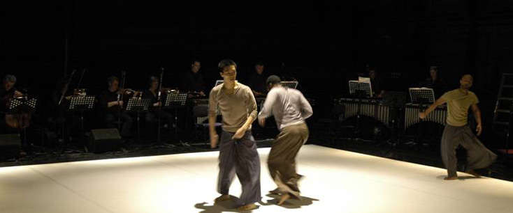 Variations for Vibes, Pianos, and Strings, chorégraphie d’Akram Khan