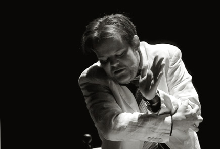 le contreténor Daniel Gloger dans Fabula d'Oscar Strasnoy