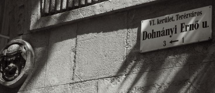 Dohnányi utca (avenue Dohnányi) à Budapest, photographie de Bertrand Bolognesi