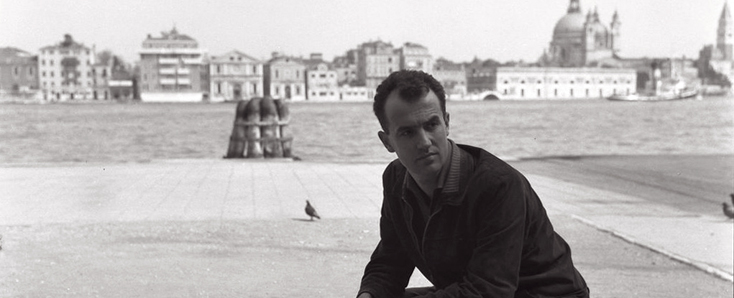Le compositeur italien Luigi Nono, photographié à Venise