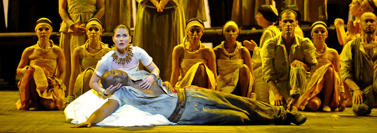 Kate Whoriskey met en scène Magdalena de Villa-Lobos au Châtelet (2010)
