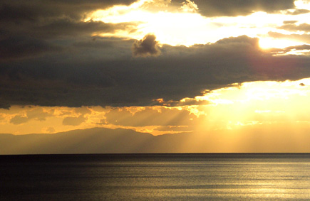 crépuscule sur les montagne et le Léman, photographie de Bertrand Bolognesi ©
