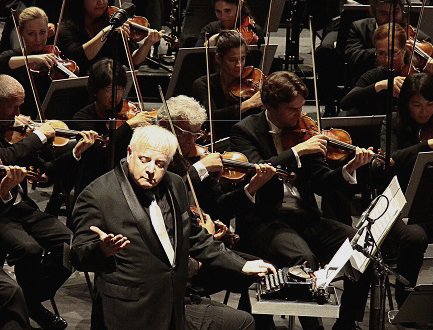 Au Festival Berlioz, les pitreries de maestro Slatkin et sa machine à écrire