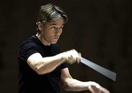 le chef finlandais Esa-Pekka Salonen photographié par Clive Barda